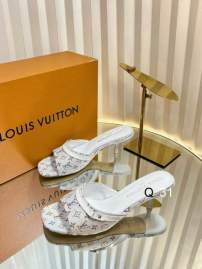 Picture of Louis Vuitton Shoes _SKULVsz35-40YF082612532